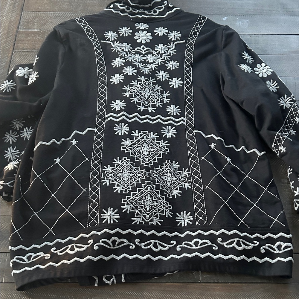 Coldwater Creek Black and White Patterned Embroidered Cardigan - Picture 11 of 11